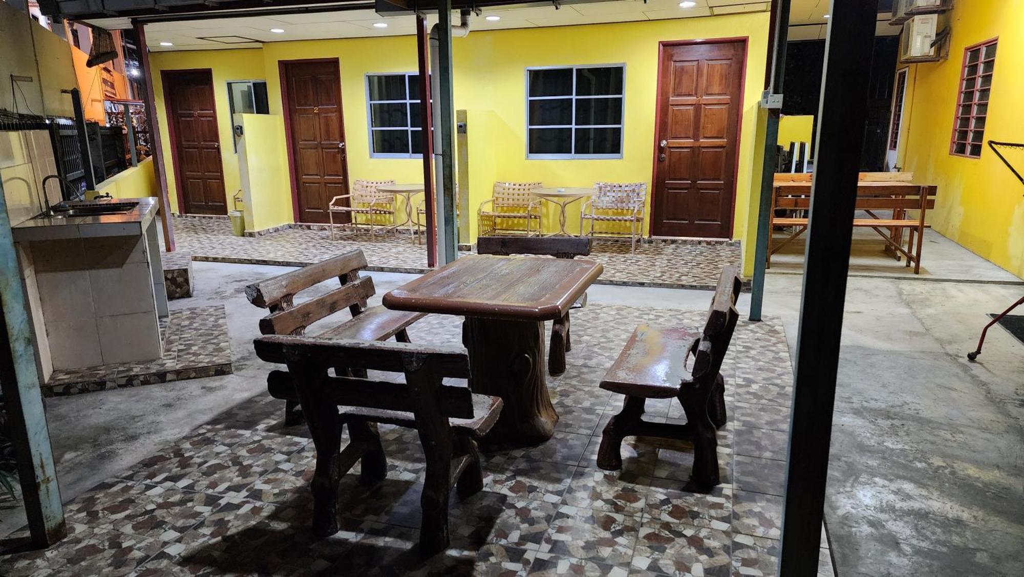 Lagenda Resthouse Cenang Beach Pantai Cenang  Exteriör bild